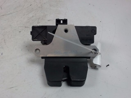 SERRURE HAYON  FORD FOCUS 04-07