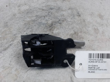 POIGNEE INTERIEURE PORTE ARRIERE DROIT TOYOTA AURIS 2010-