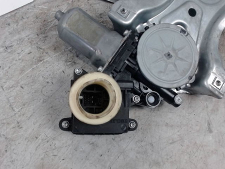 MECANISME+MOTEUR LEVE-GLACE ARRIERE GAUCHE TOYOTA AURIS 2010-