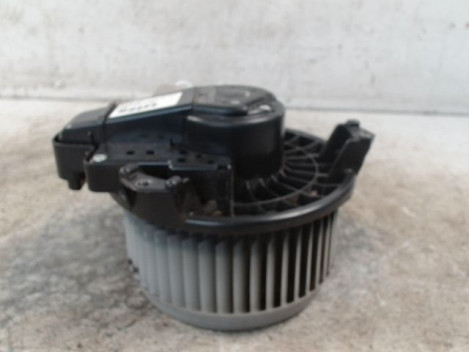 MOTEUR VENTILATEUR CHAUFFAGE TOYOTA AURIS 2007-