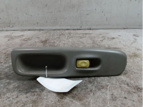 COMMANDE LEVE-GLACE PORTE AVD RENAULT TWINGO PH.2  98-2000