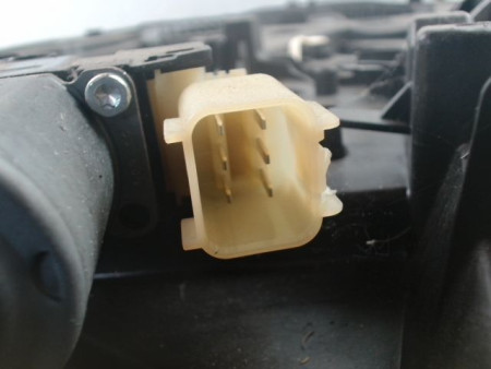 MECANISME+MOTEUR LEVE-GLACE AVANT GAUCHE FORD FIESTA 2005-