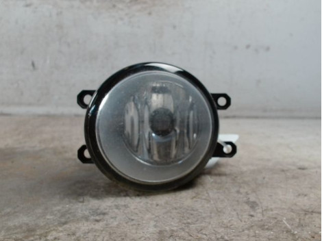 PHARE ANTIBROUILLARD AVANT GAUCHE TOYOTA YARIS 2005-