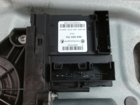 MECANISME+MOTEUR LEVE-GLACE AVANT DROIT VOLKSWAGEN TOURAN 09-