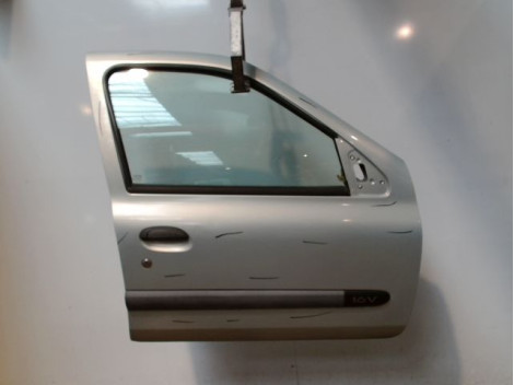 PORTE AVANT DROIT RENAULT CLIO II PH.2 01-06