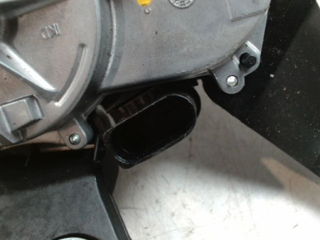 MOTEUR ESSUIE-GLACE ARRIERE KIA VENGA 09-