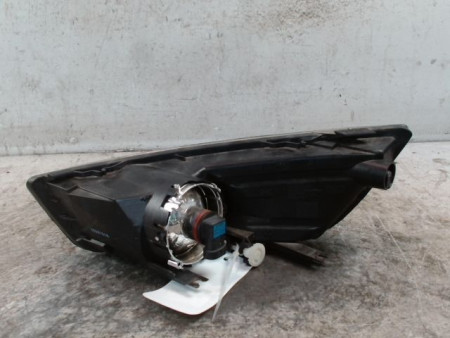 PHARE ANTIBROUILLARD AVANT DROIT FORD MONDEO 2007-