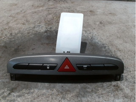 BOUTON DE WARNING PEUGEOT 308 SW 2008-