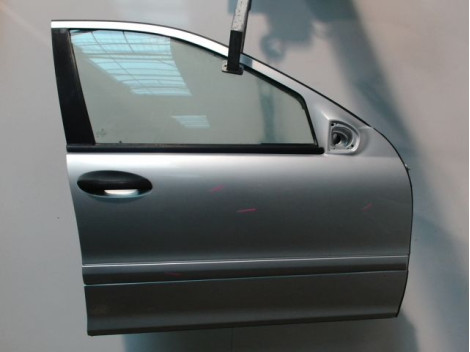 PORTE AVANT DROIT MERCEDES CLASSE C 2004-